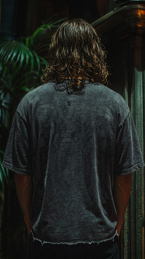 Dark Surf Snow Wash Raw-Hem Boxy T-shirt RT0058